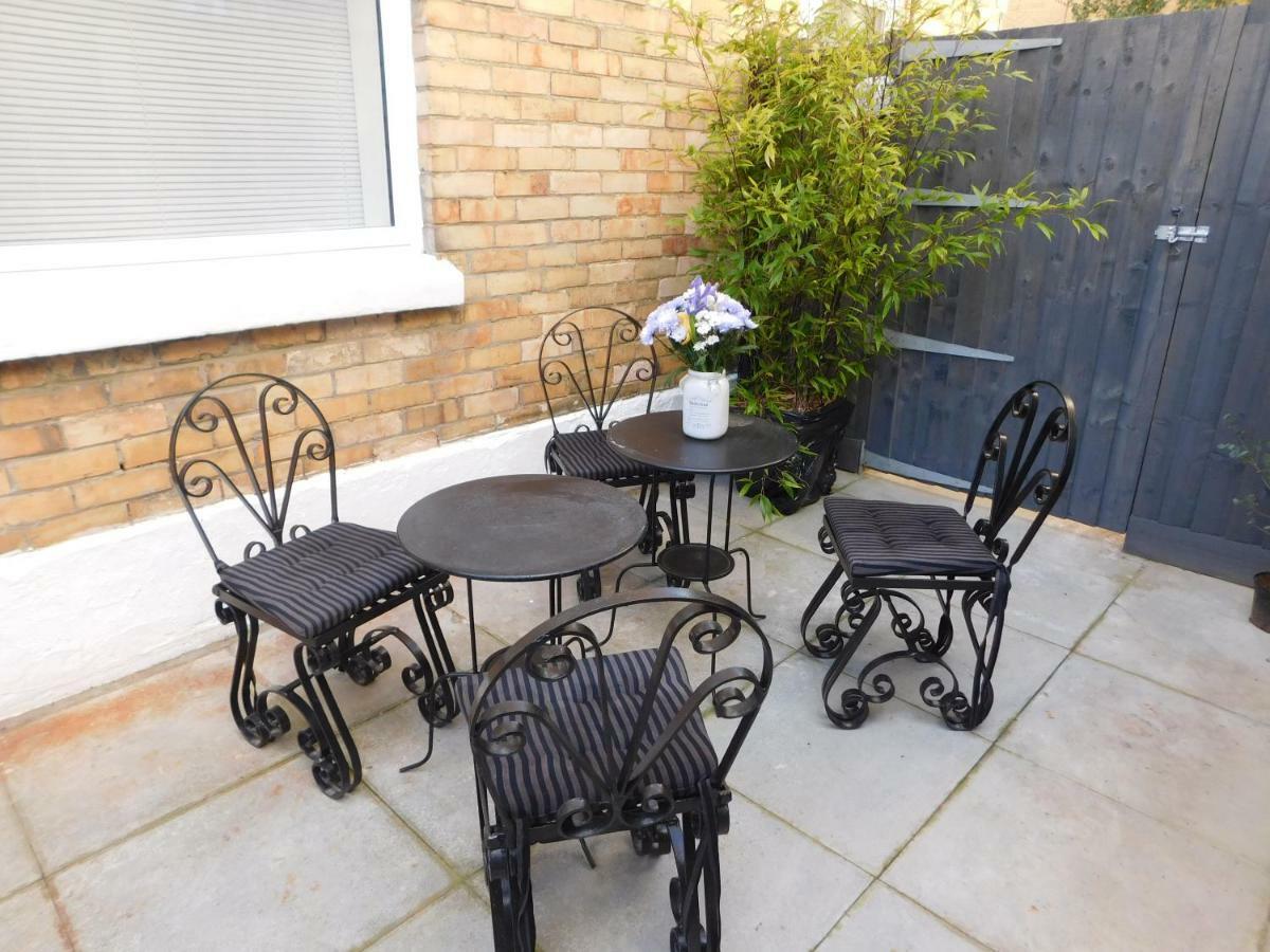 Stylish Apartment In Victorian Conversion Free Parking & Private Patio Close To Beach Town Centre & Bic Bournemouth Exterior photo